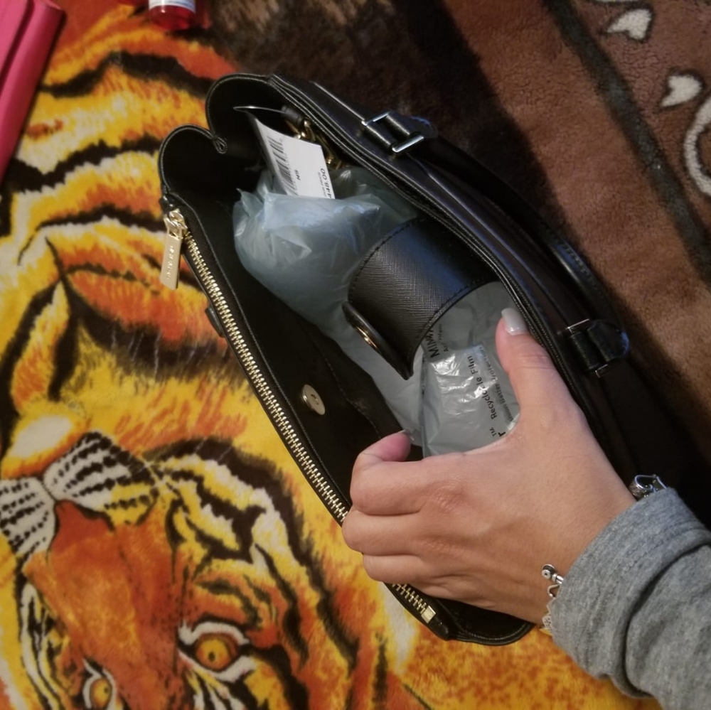 mk handbag - Picture 3 of 3